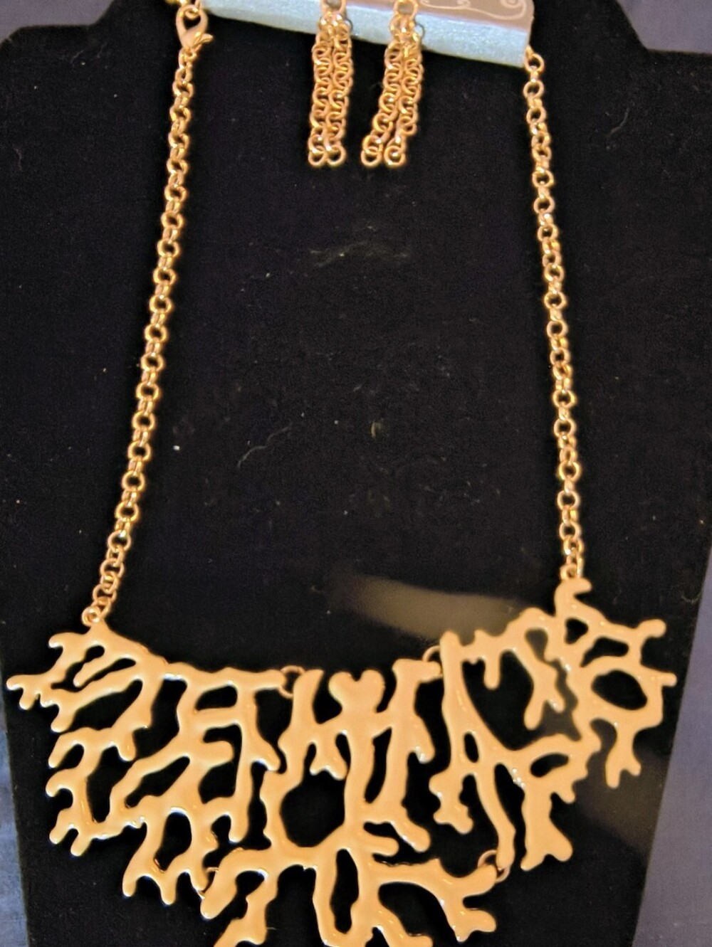 Fabulous NOS Cream Coral Branch Statement Necklace Earrings Set Gold Tone - Picture 7 of 9